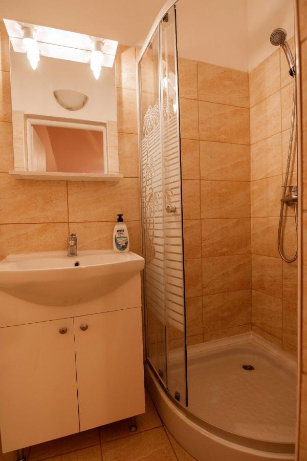 Privilegio 148 Sambata Sîmbăta de Sus 外观 照片